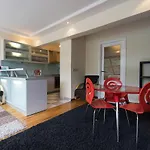 Amazing Penthouse Old Town Apartament