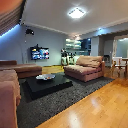 شقة Amazing Penthouse Old Town *