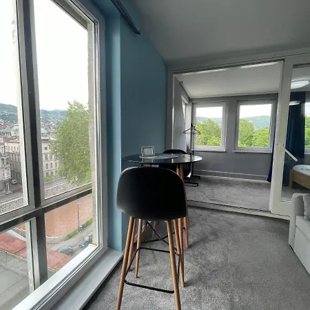 Amazing Penthouse Old Town *