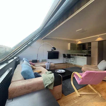 Amazing Penthouse Old Town شقة سراييفو