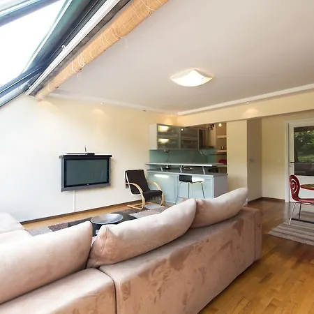 Appartamento Amazing Penthouse Old Town SJJ