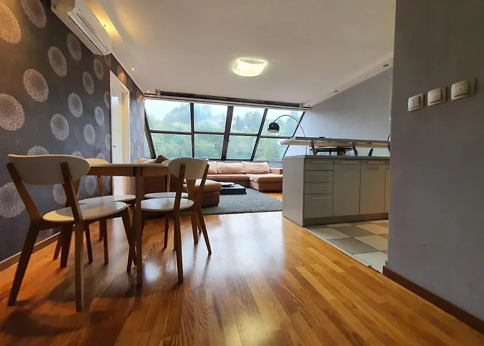 Amazing Penthouse Old Town شقة *