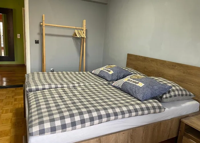 Amazing Penthouse Old Town شقة *