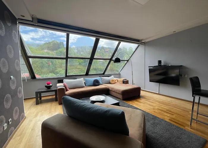 Amazing Penthouse Old Town شقة *