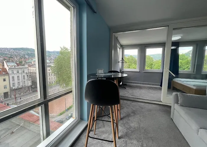 Amazing Penthouse Old Town *