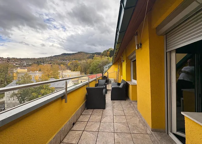 Amazing Penthouse Old Town شقة