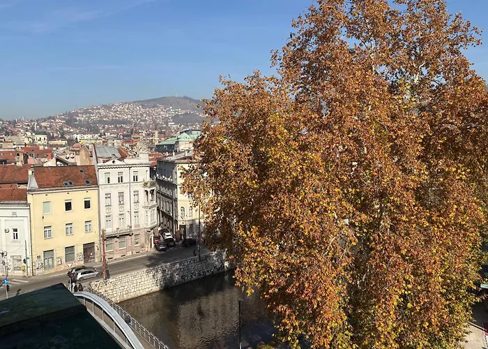 Amazing Penthouse Old Town شقة سراييفو