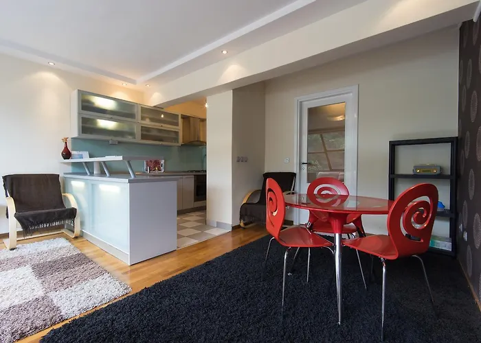 Amazing Penthouse Old Town شقة